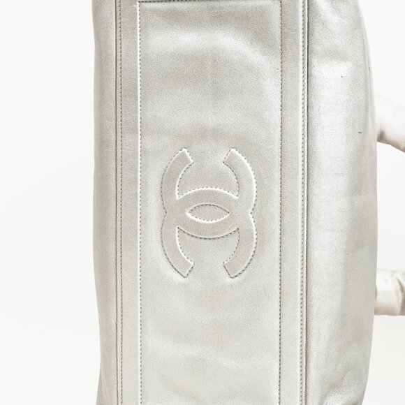 Chanel Silver & Navy Reversible Coco Cocoon Puffer Leather Large Tote Bag - Picture 5 of 12